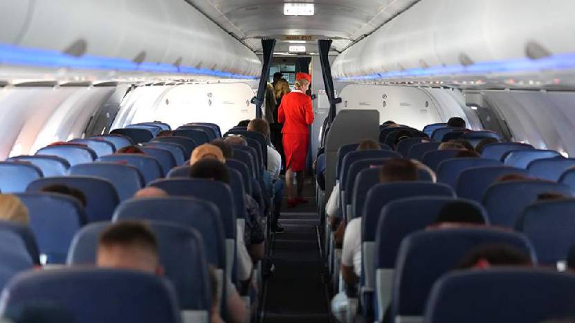 Сняты временные ограничения на полеты в аэропортах Калуги и Саратова