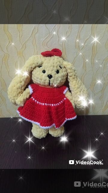 Милые плюшевые зайчики