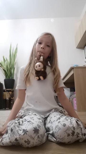 VID_20250824_153057.mp4