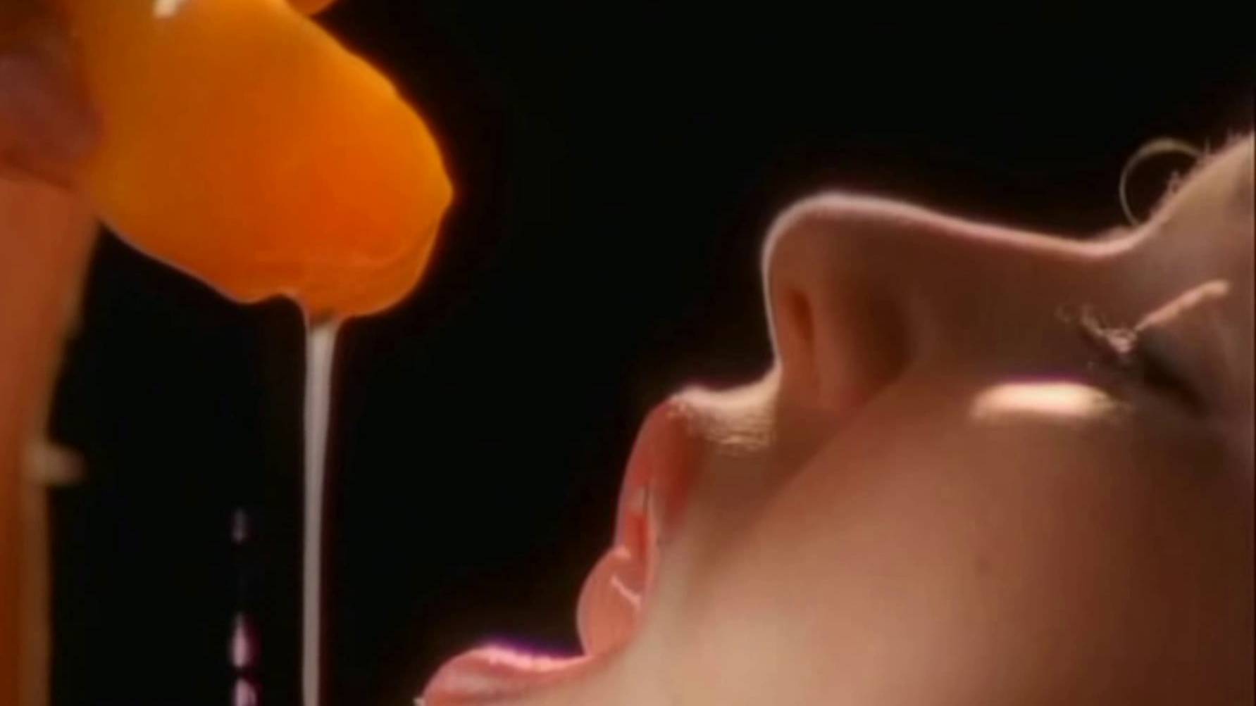 "Эротика и продукты питания"-2 часть