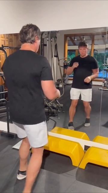 🥊 Бокс - техника удара 
#бокс #тренировка