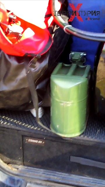 #shorts #территорияикс #outdoors #boating #boat Моторная лодка из УАЗа Патриота!