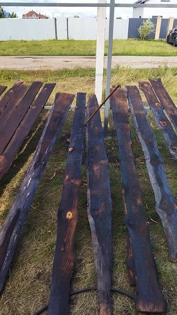 Забор из горбыля. Жгем древесины для увеличения срока службы