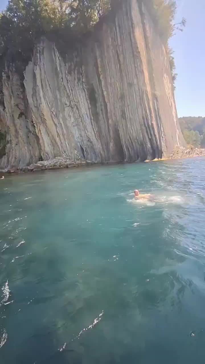 Мы сегодня ездили на экскурсию в это божественное место