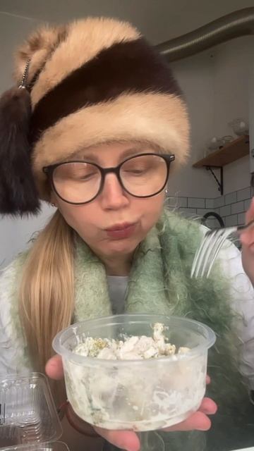 Мукбанг/Любимый салат Бруклин