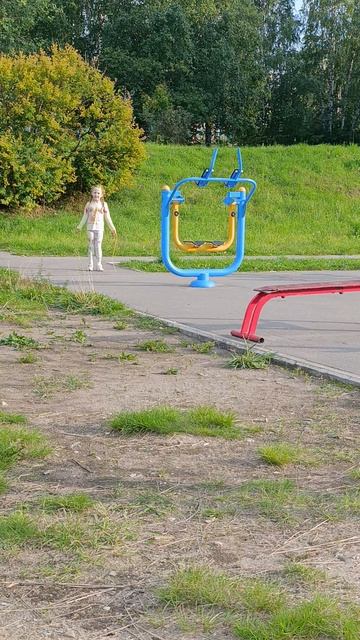 Поля недовольна