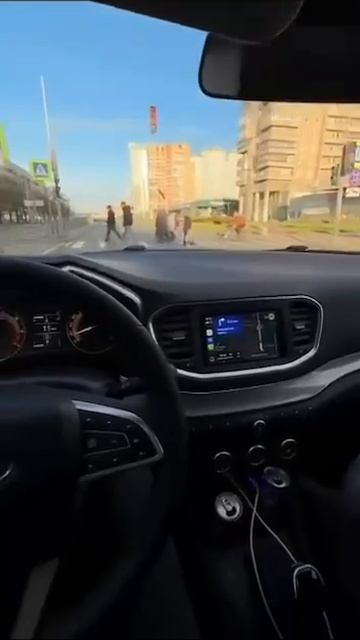 Автомобили Lada Vesta будут массово отзывать из-за проблемы с блокировкой руля на скорости 60-70 км/
