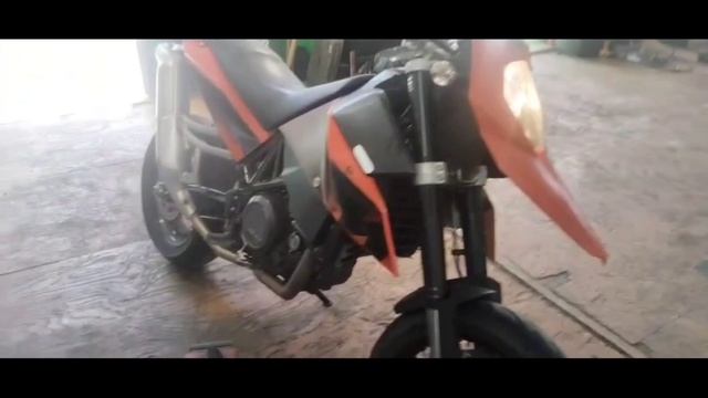 KTM 690 SuperMoto на продажу
1000912293.mp4