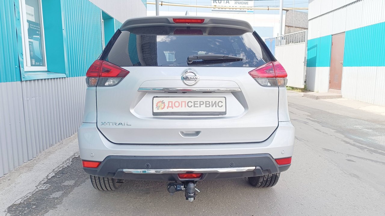 Фаркоп на Nissan X-Trail T32, легкосъёмный шар под квадрат.