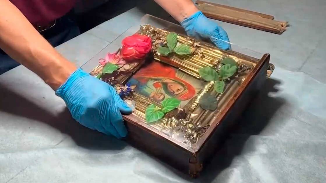 "Бомба в иконе": СБУ планировали руками россиянки взорвать здание ФСБ в Крыму