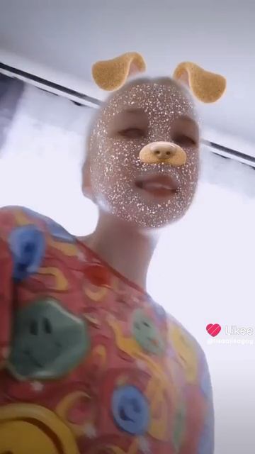 Like_7542483664193920763.mp4