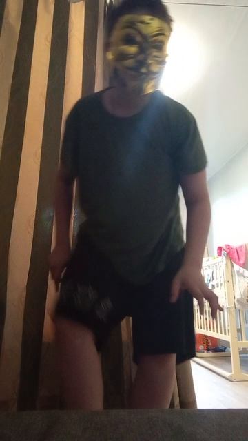 ПОВ:Что видит таракан перед смертью