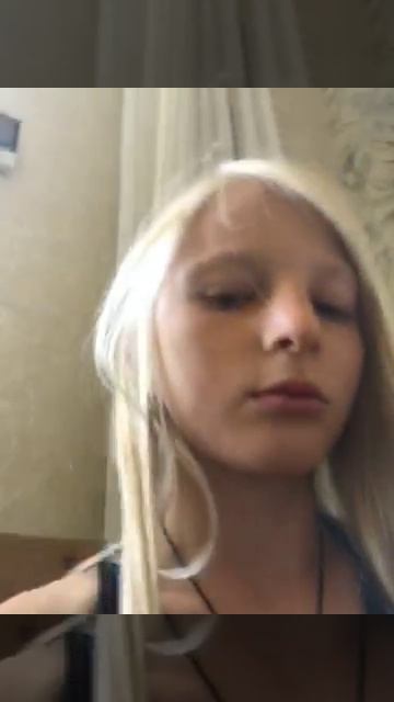 мне обрезали волосы и сделали ровные концы 😭