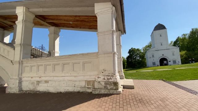 4K.Sunday in Kolomenskoe. Ascension Church.