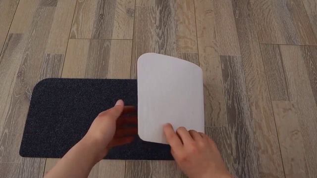 22 70单条纹楼梯垫