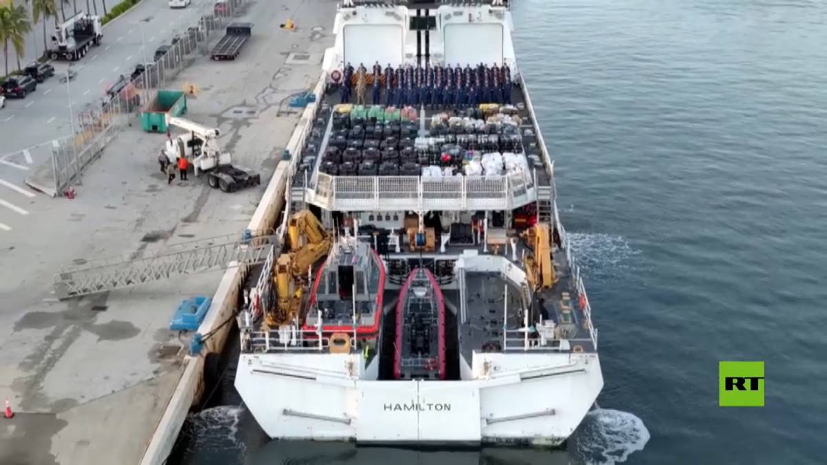 خفر السواحل الأمريكي ينفذ أكبر عملية لمصادرة الكوكايين في تاريخه