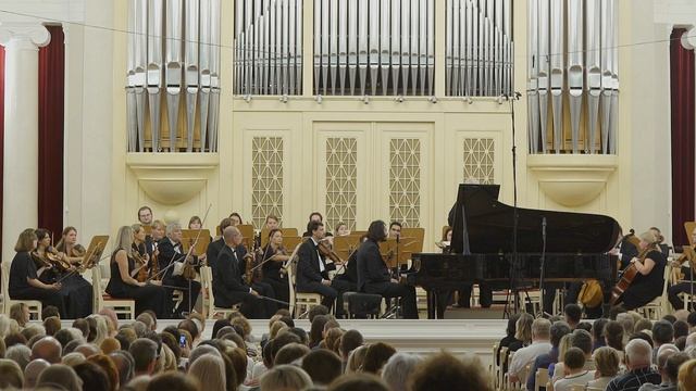 ОТ КЛАССИКИ К ДЖАЗУ. КАПУСТИН. Концерт № 2 для фортепиано с оркестром. Солист – Александр КАШПУРИН