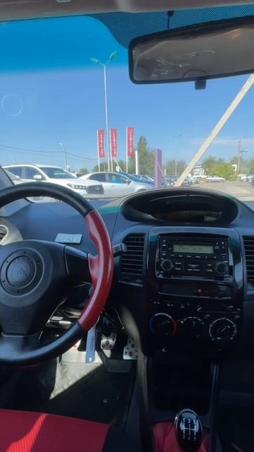 Geely MK Cross '2013