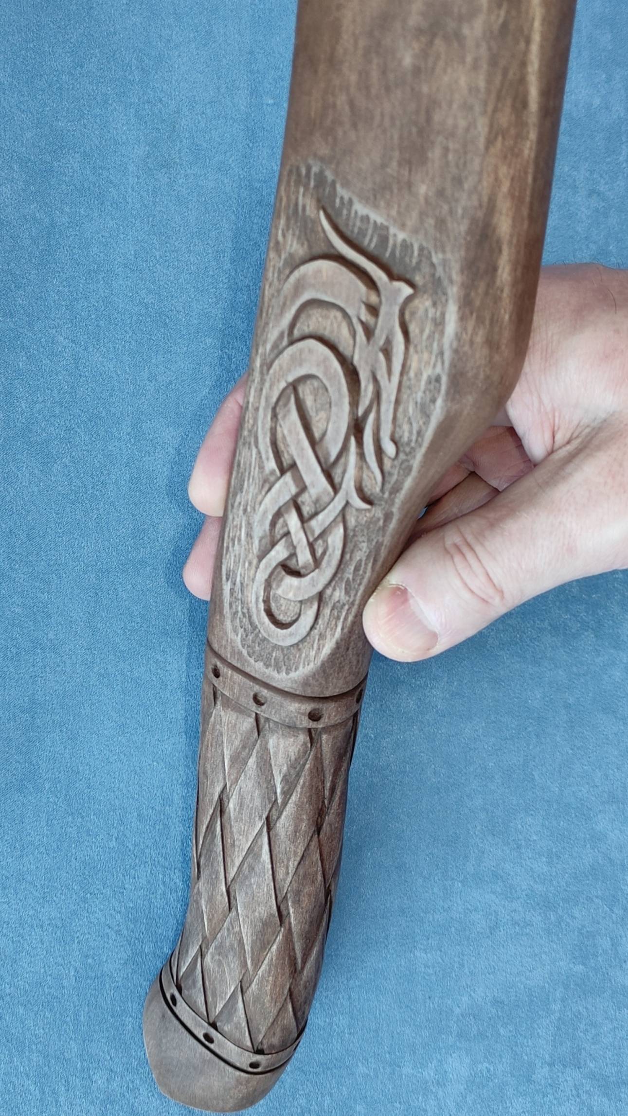 Топорище «ЗМЕЙ» Carved Ax Handle «SERPENT» &4 #shorts