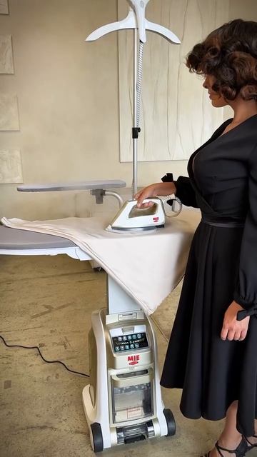 Тройной удар даже по самым сложным складкам с гладильной системой MIE Maxima💨