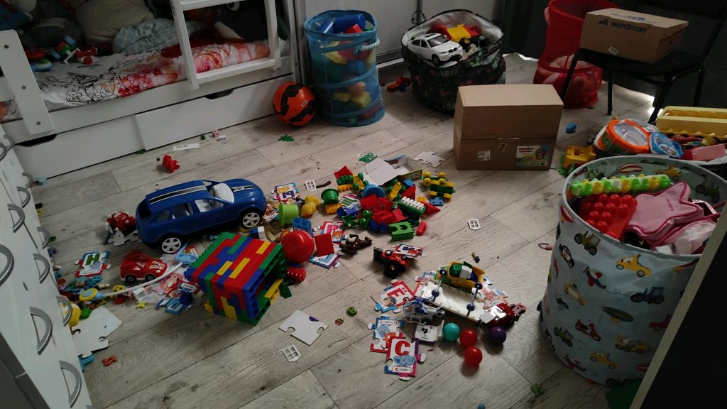 утро в детской комнате