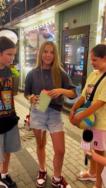 ПОДАРИЛ ВСЕМ