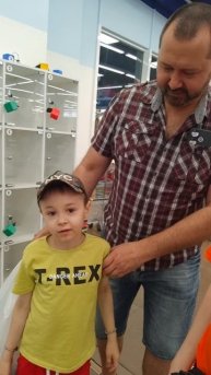 Сын герой достойно выдержал сборы в школу #первыйкласс #подготовкакшколе #детскиймир #юмор