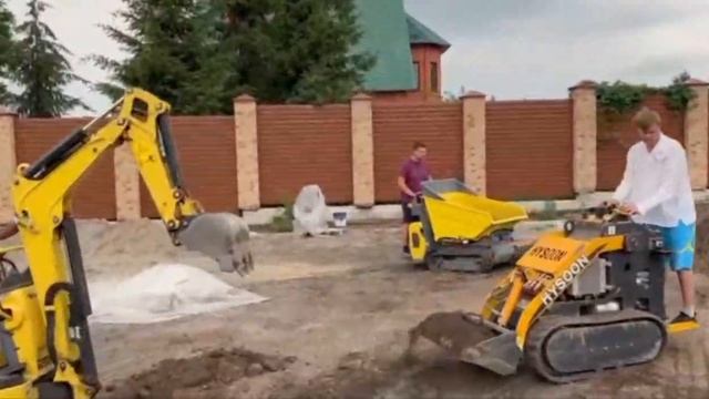 Гусеницы Composit на экскаваторе и думпере наших парнтёров