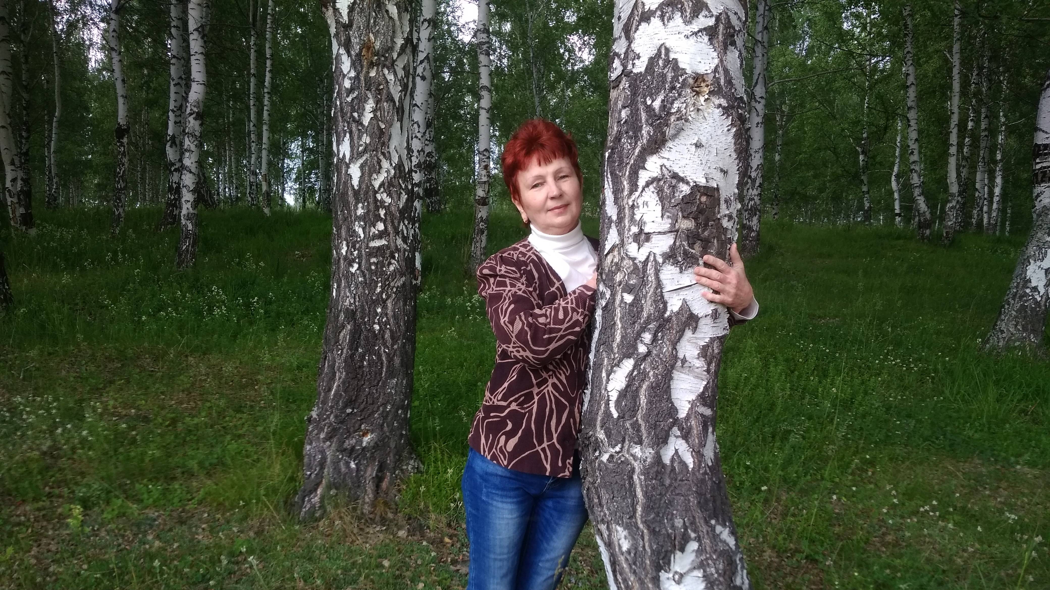 КОСТЁР В НОЧИ. Стихи. О. Мельничук, муз. В. Гольдербайн, вокал. Л. Великанова, звук.А.