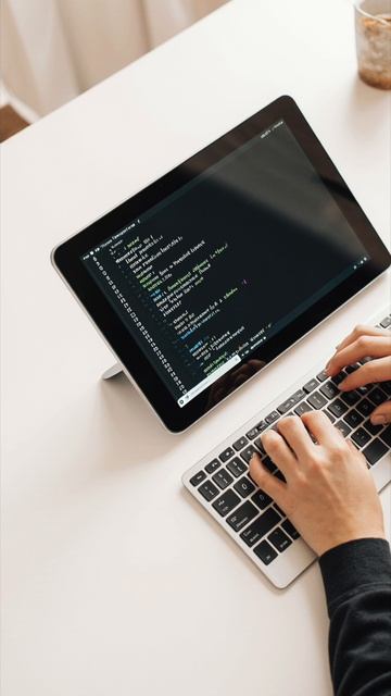 ЛУЧШИЙ телефон программиста...?