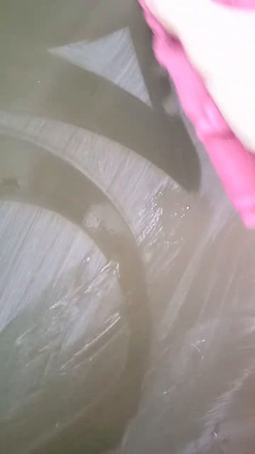 с каждым разом звуки на фоне становятся всё интереснее и пугающе