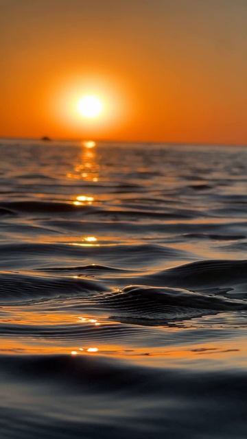 Шёпот волн у берегов Николаевки #крым #закат #море