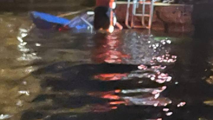 В Петербурге затонул катер, на борту находились 3 человека