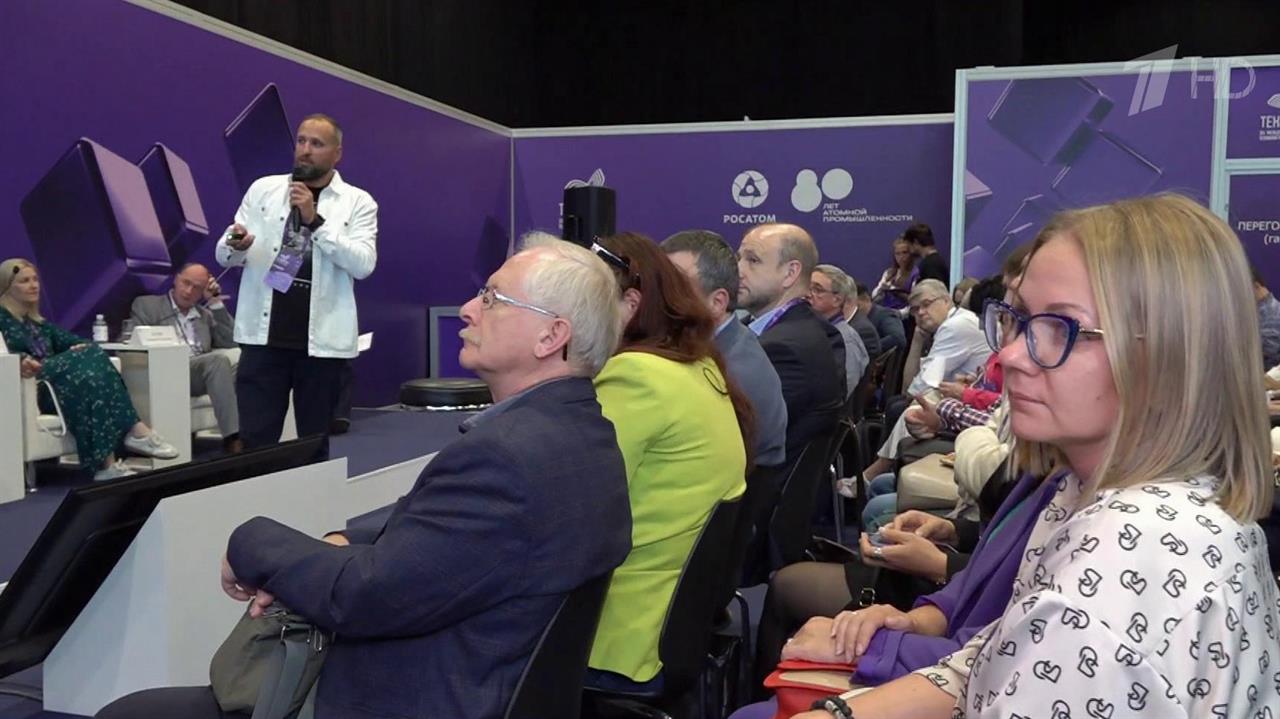 Тысячи участников объединил Международный форум "Технопром" в Новосибирске