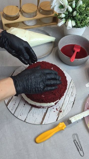 Свадебный торт "Красный бархат"