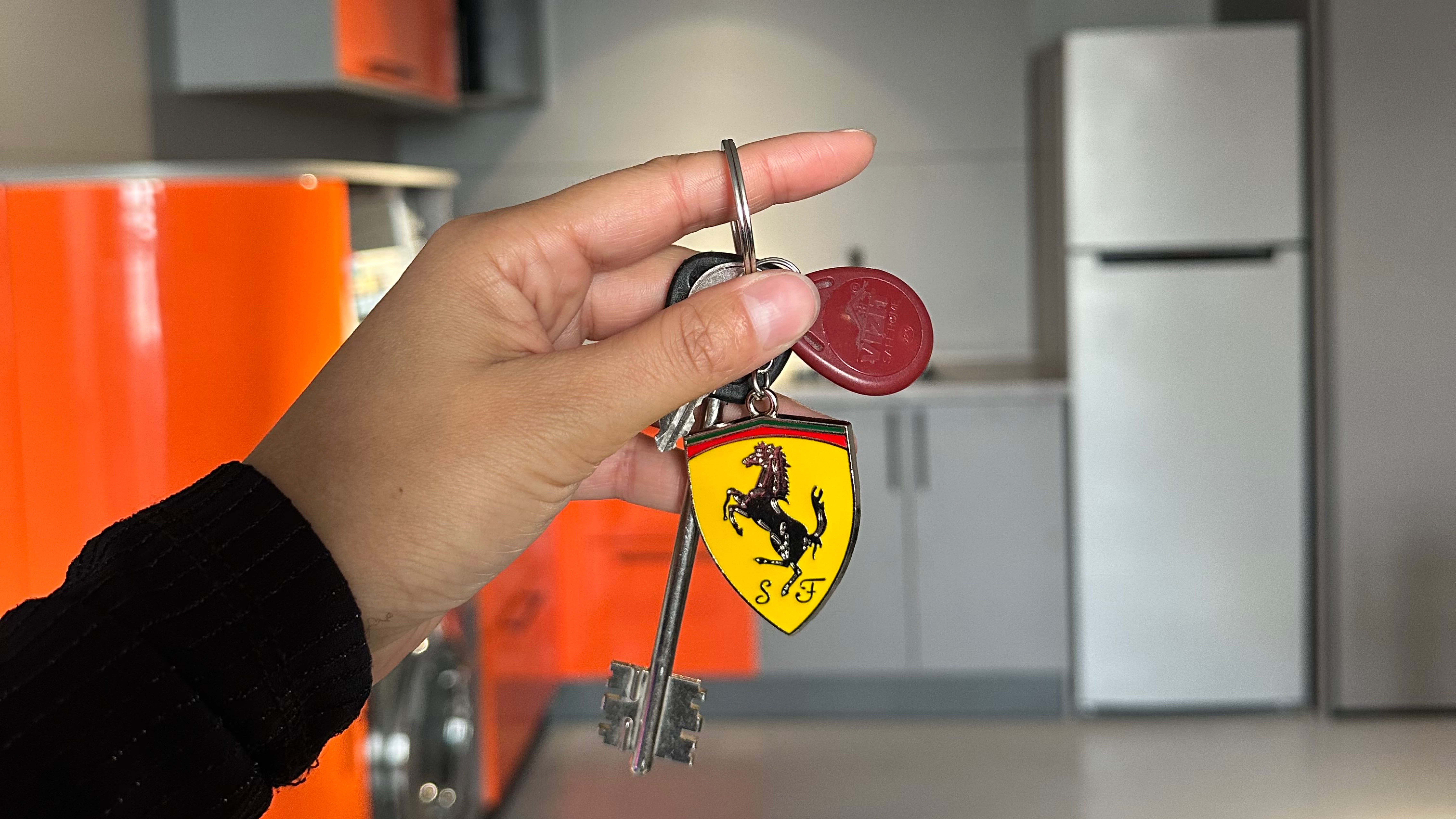 Сдам 2 комн. квартиру Ferrari.