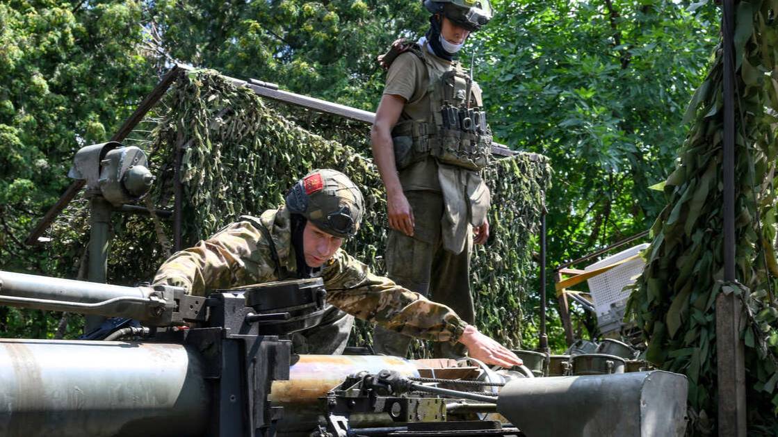 Военнослужащие группировки "Центр" ведут бои в Красноармейске