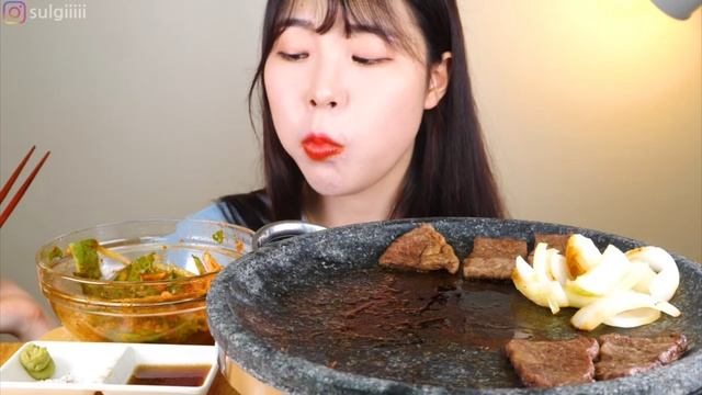 ASMR Мукбанг