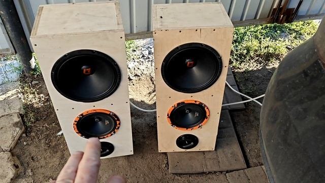 Распаковка и прослушивание динамиков от DL Audio Phoenix Punch Machine 200