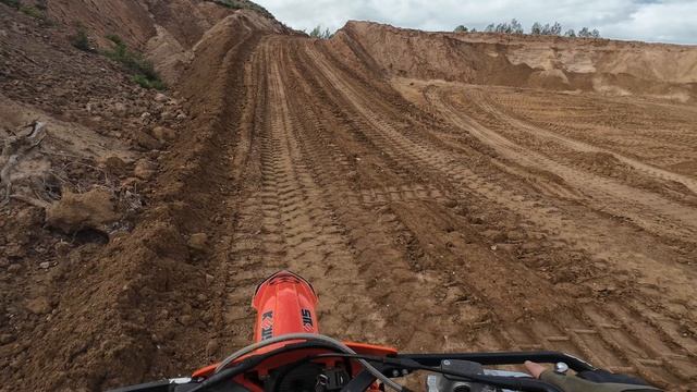 Катаем на карьере в Хромцово. Видео 42