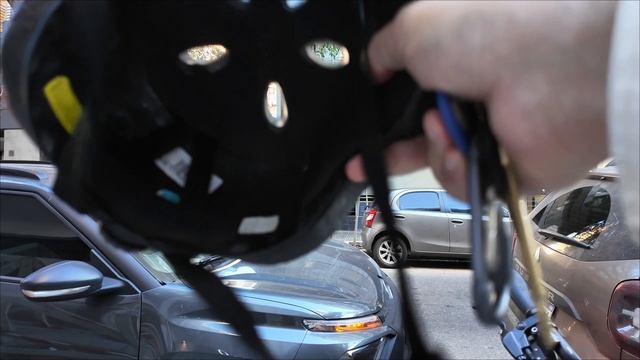 Велосипедом по Nunez: садик, гимнастика и Plaza Alberti