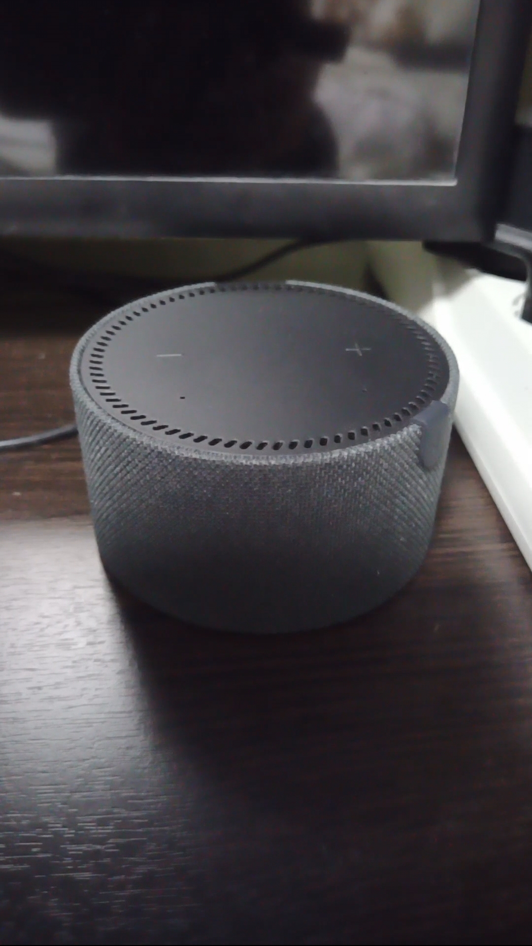 Как выключить и включить обратно часы на Яндекс Станции Мини 2? Что сказать Алисе?