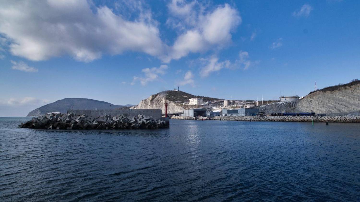 В акватории МТ КТК завершена ликвидация последствий нештатной ситуации, режим ЧС сня