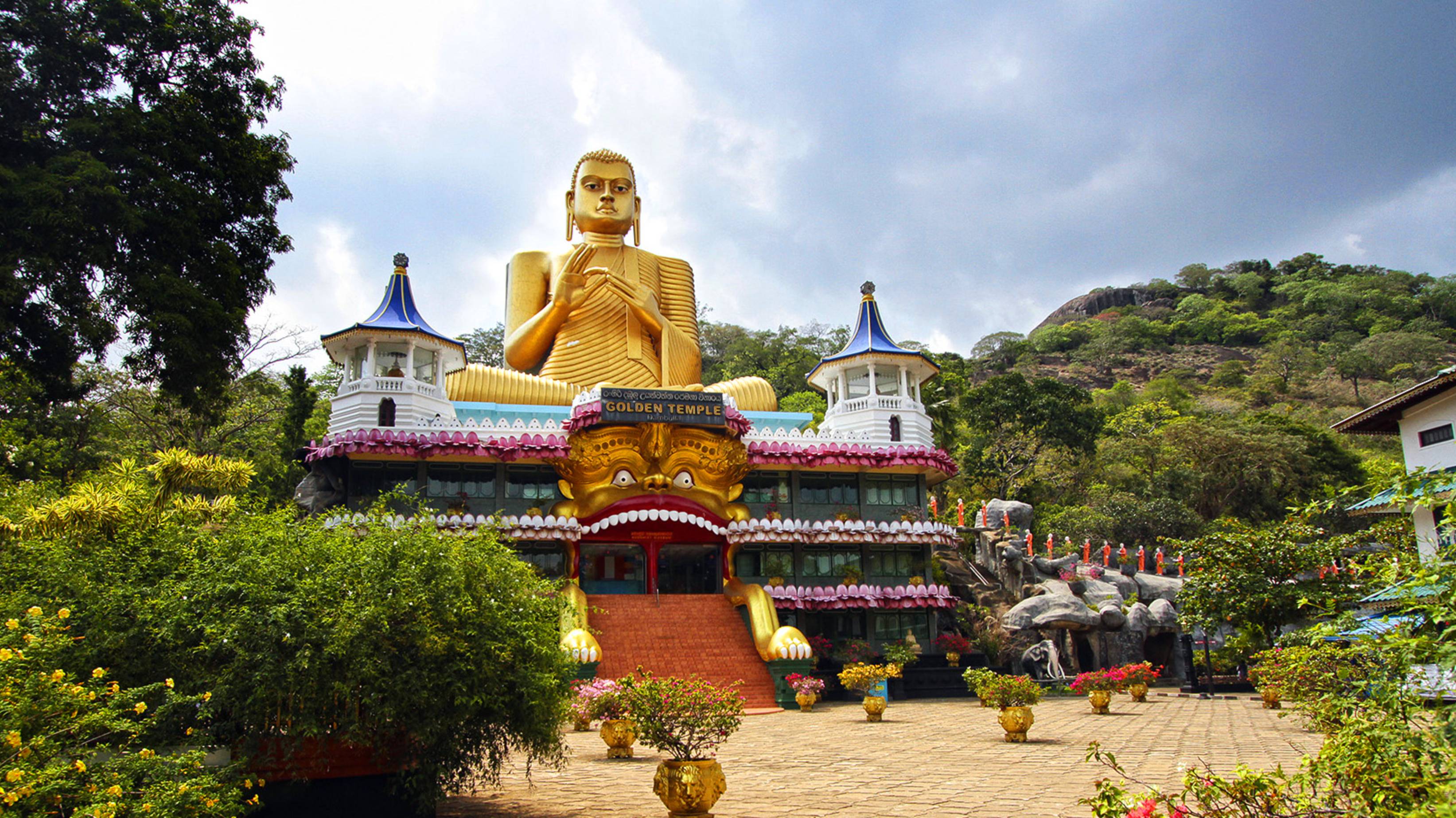 Dambulla Golden Temple, Sri Lanka