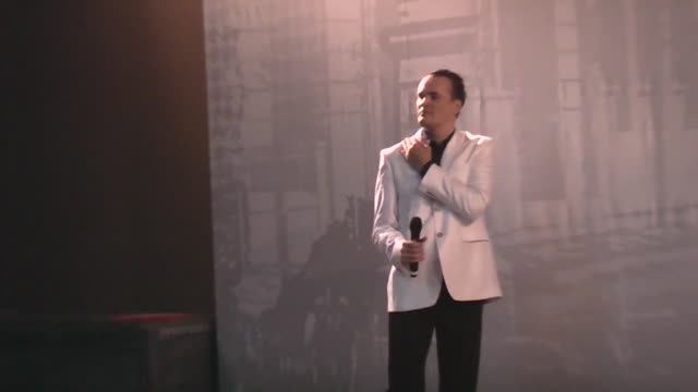 Михаил Серёгин - Ария Мистера Икс И. Кальман - О. Клейнер
