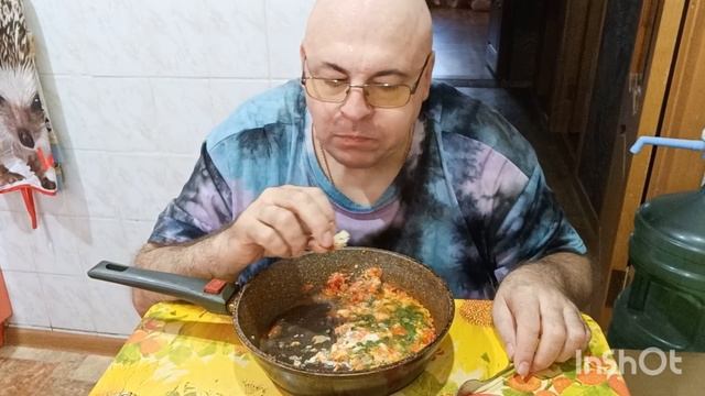 Мукбанг. Яичница по тбилисски и кофе. Дом на Берсеневской набережной.