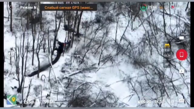 Посвящается пацанам роты V, которые пошли в атаку на превосходящие силы противника