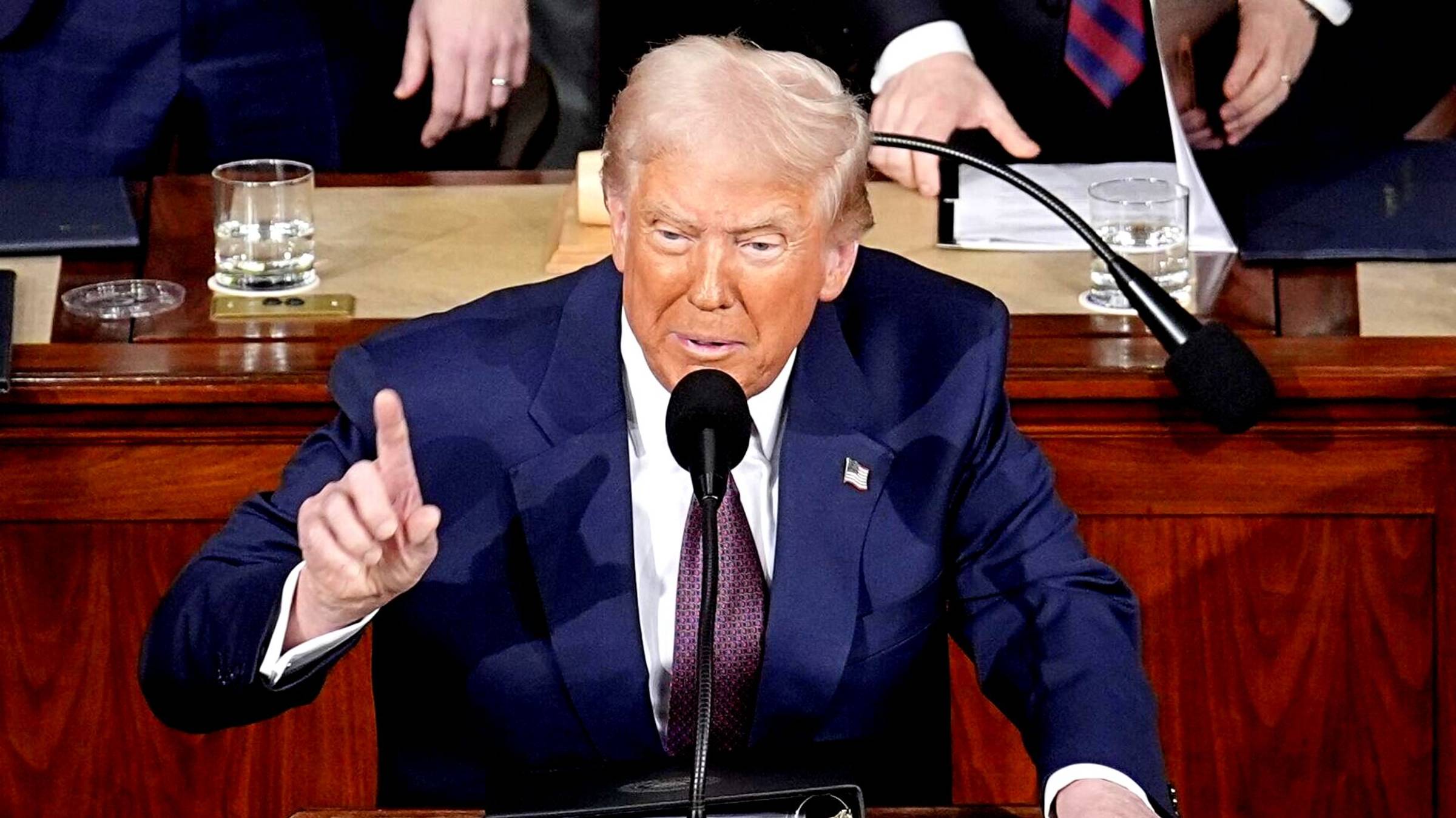 Трамп ответил на вопрос о патрулировании неба над Украиной самолетами США
