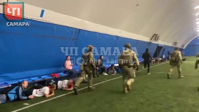 В Самаре силовики задержали футбольную команду выходцев из Средней Азии (8)