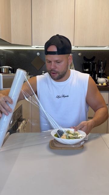 Оказывается мы не правильно пользовались пищевой пленкой! Лайфхаки ! Как вам результат ?